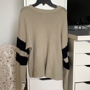 John and Lenn cropped sweater